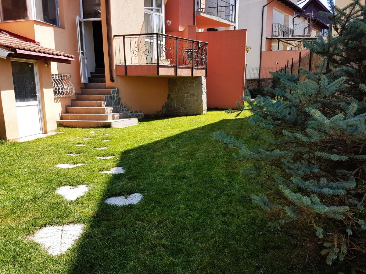 Classic Apartment Braşov Esterno foto