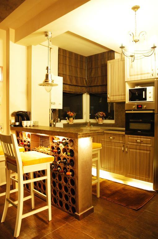 Classic Apartment Braşov Esterno foto