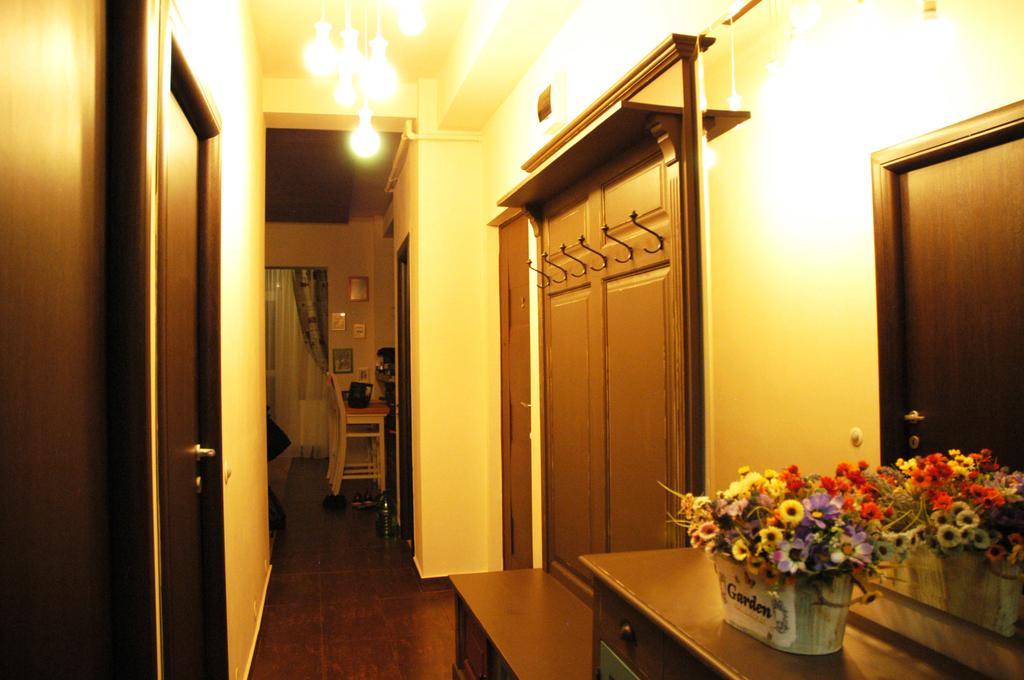 Classic Apartment Braşov Esterno foto