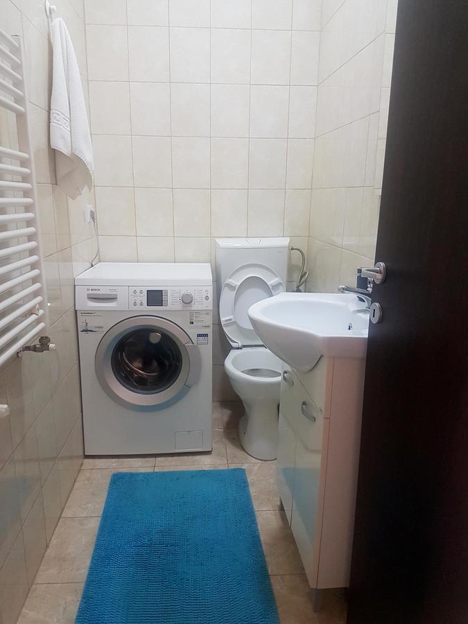 Classic Apartment Braşov Esterno foto