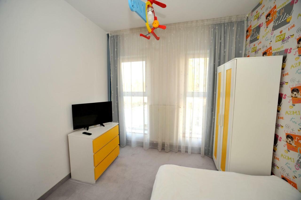 Classic Apartment Braşov Esterno foto
