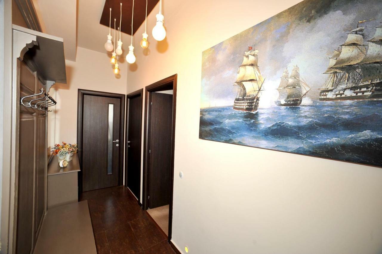 Classic Apartment Braşov Esterno foto